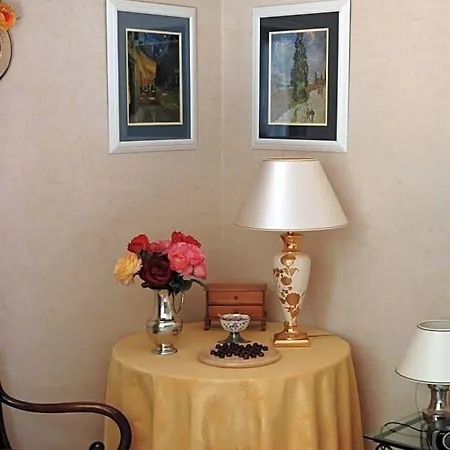 Le Jardin De Roses Dominique Loreau 3*